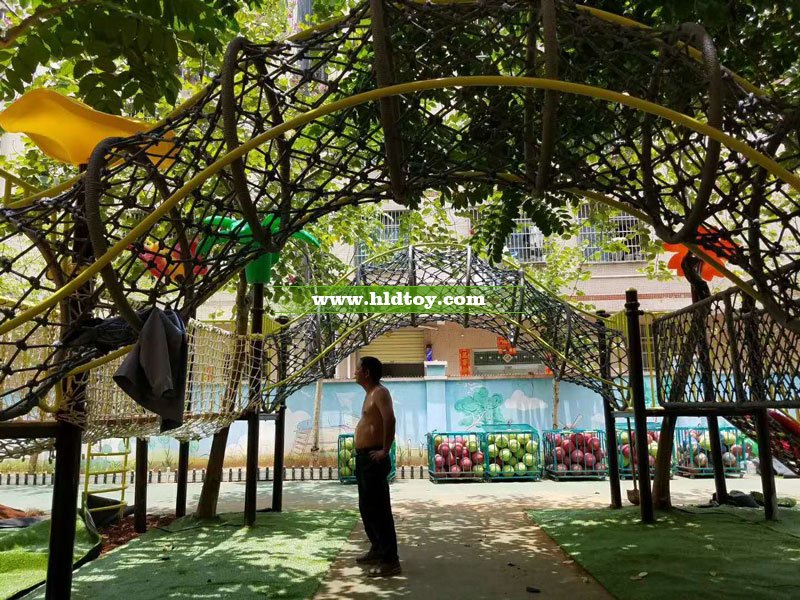 ?？谑行惴逵變簣@鉆網(wǎng)